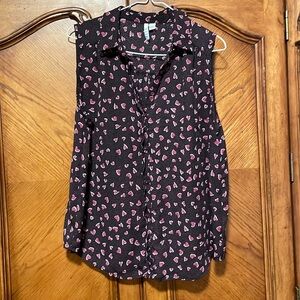 💗 Elle Hearts Sleeveless Blouse Size Large